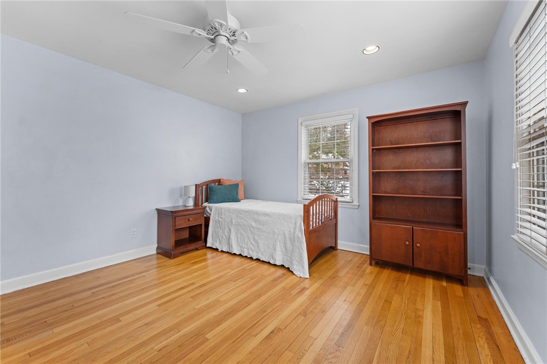 805 N Meadowcroft Ave