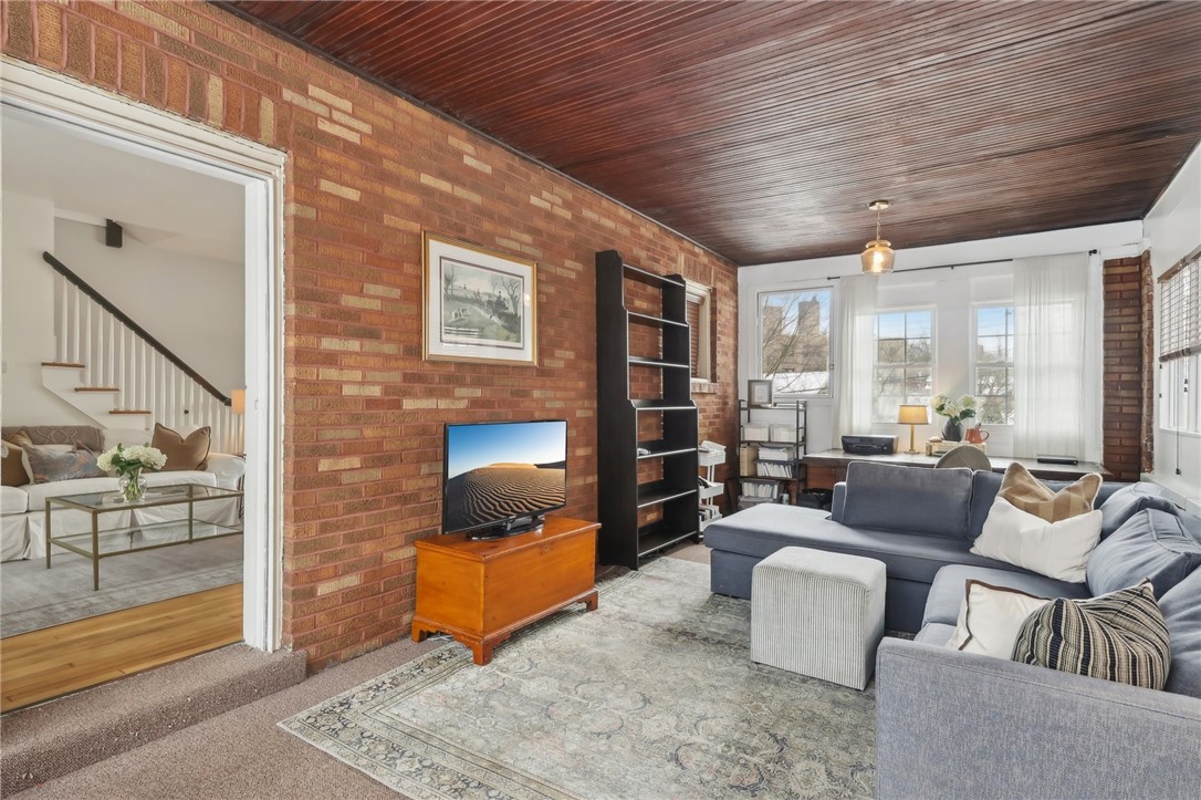 244 Arden Rd