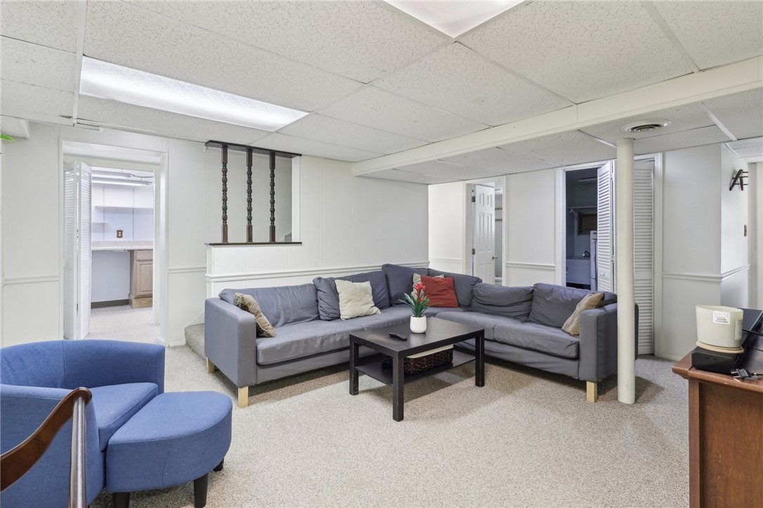 350 Saratoga Dr