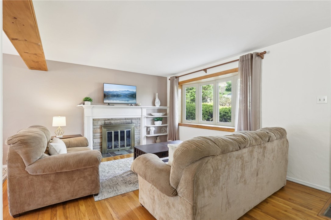 350 Saratoga Dr