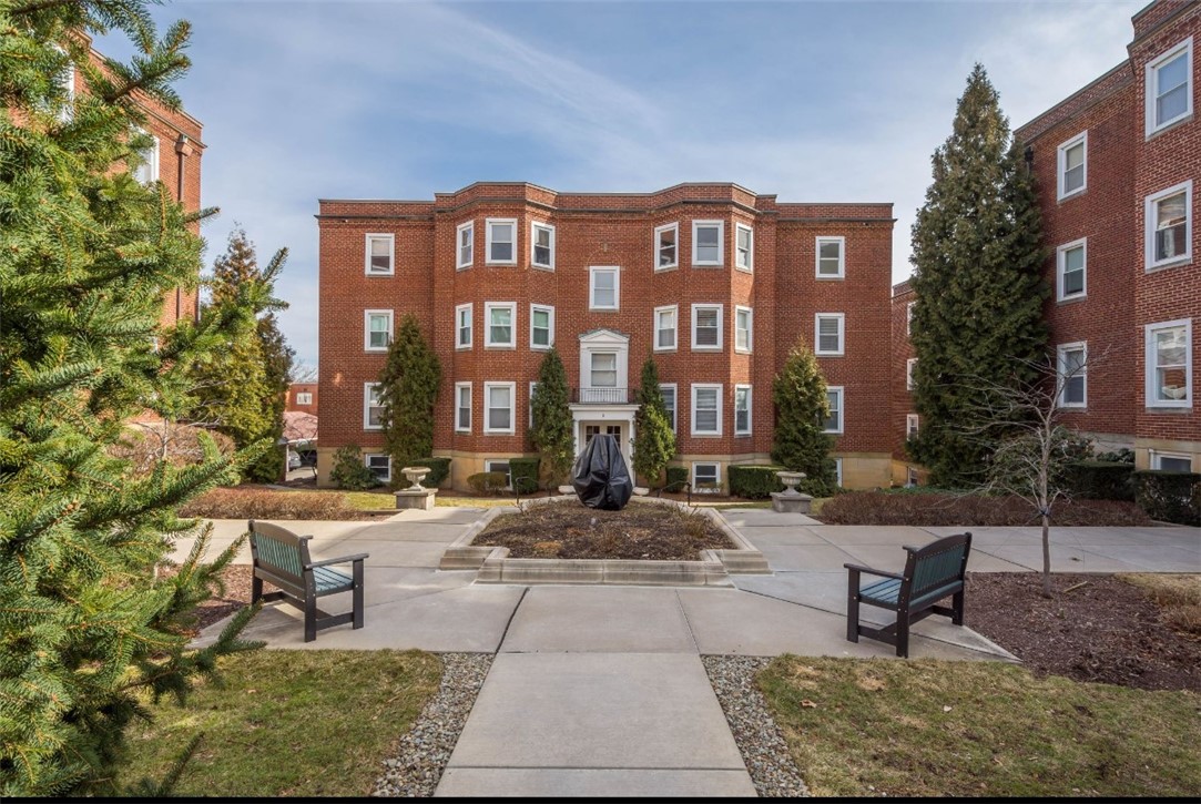 101 Lawncroft Avenue A7