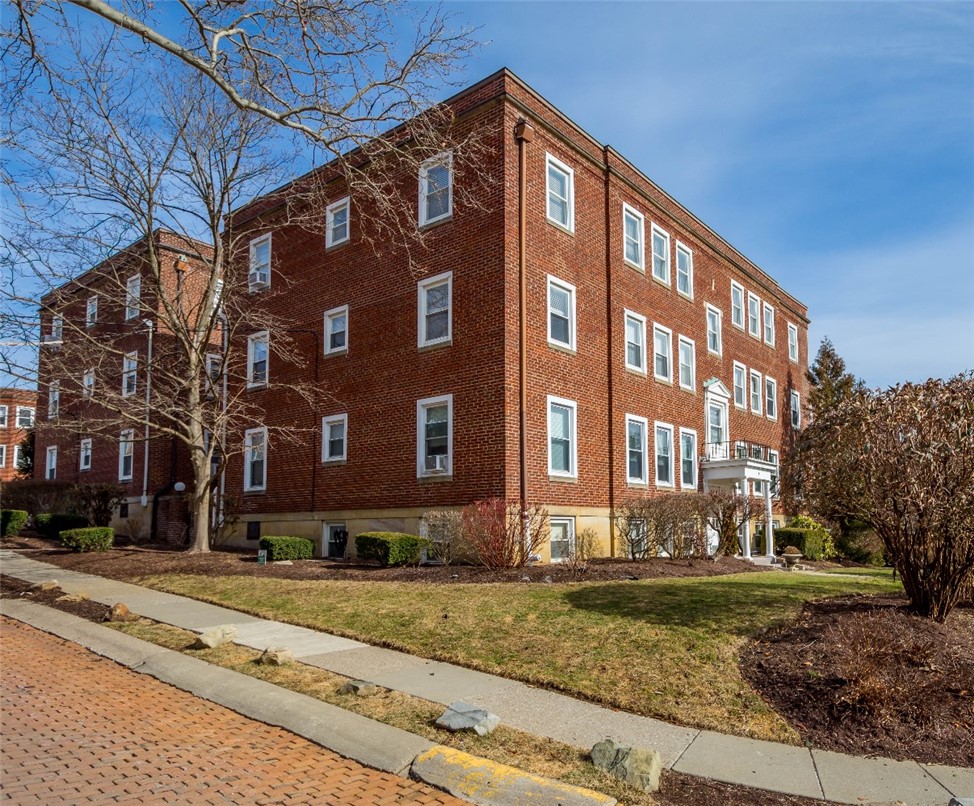 101 Lawncroft Avenue A7