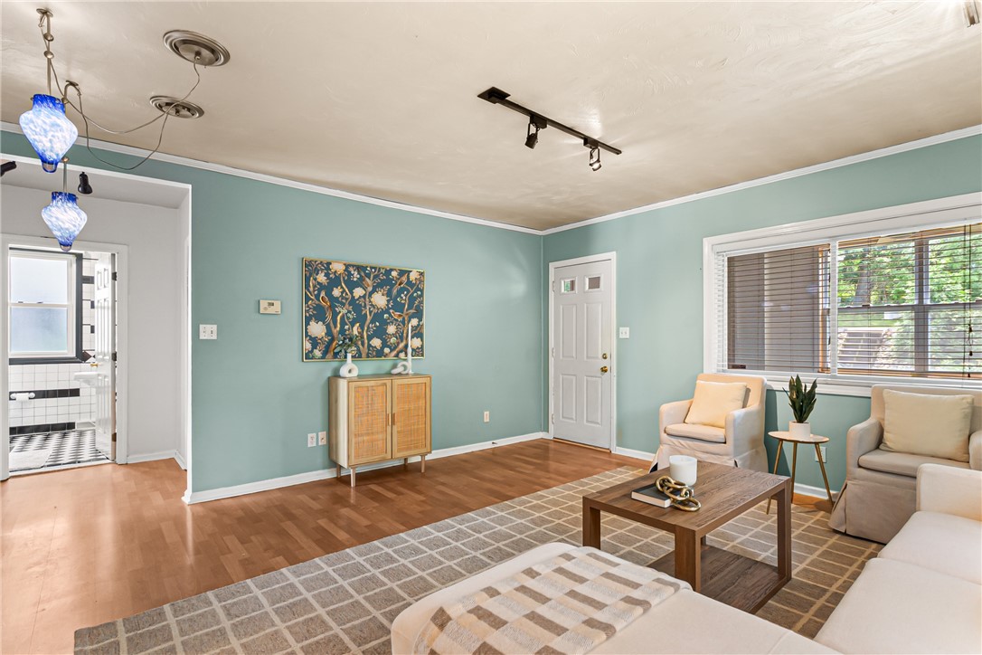 311 Bellevue Rd