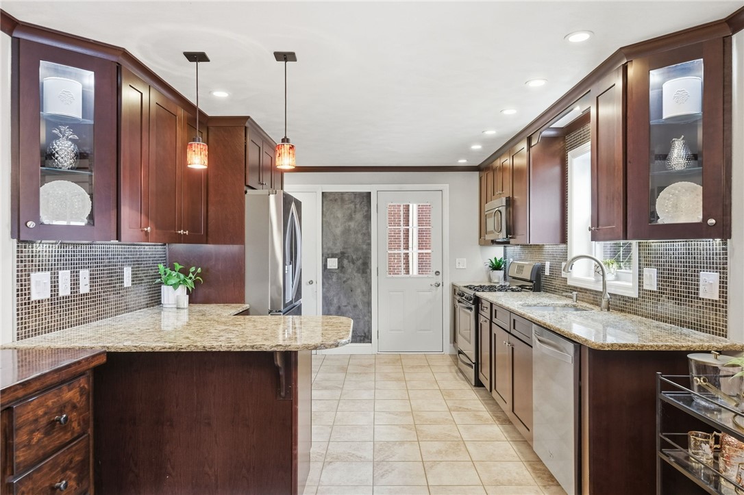 317 Old Farm Rd