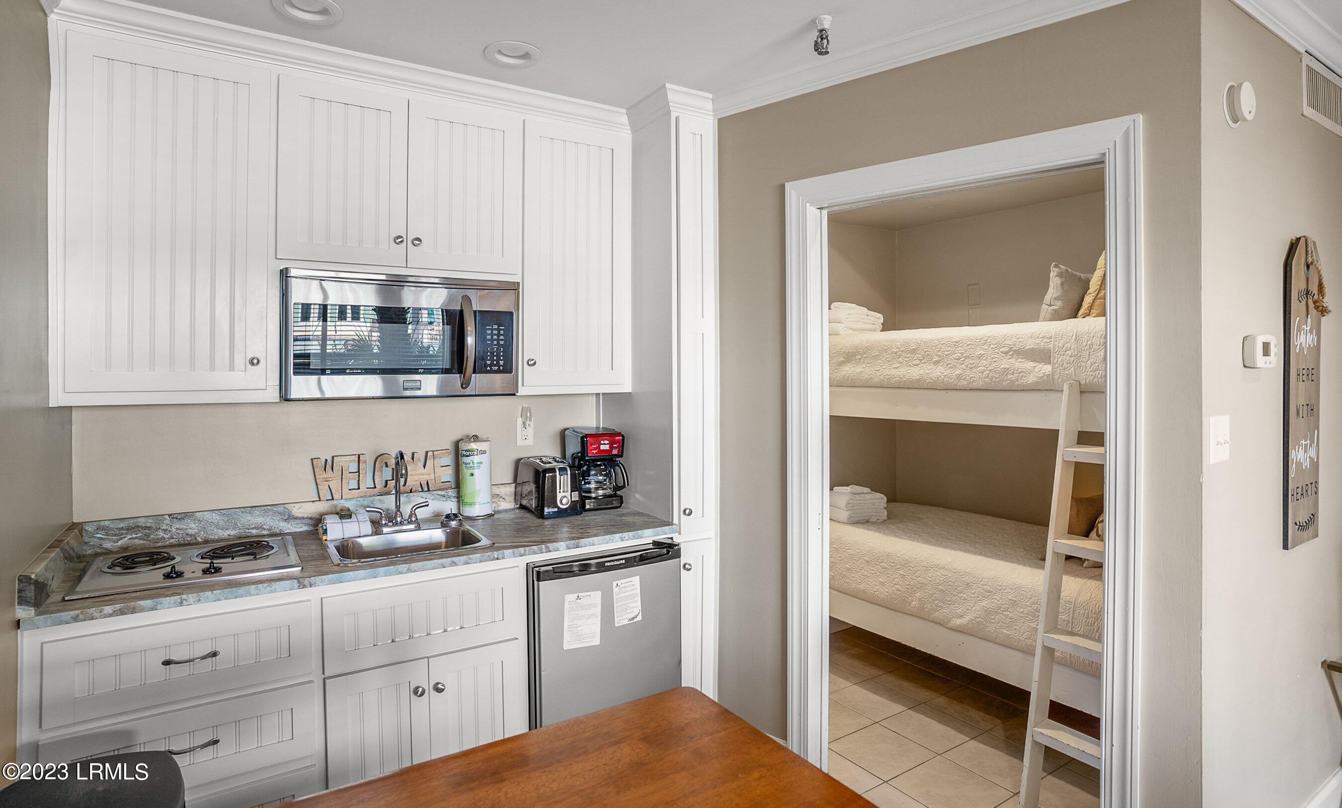 505 Sunsuite