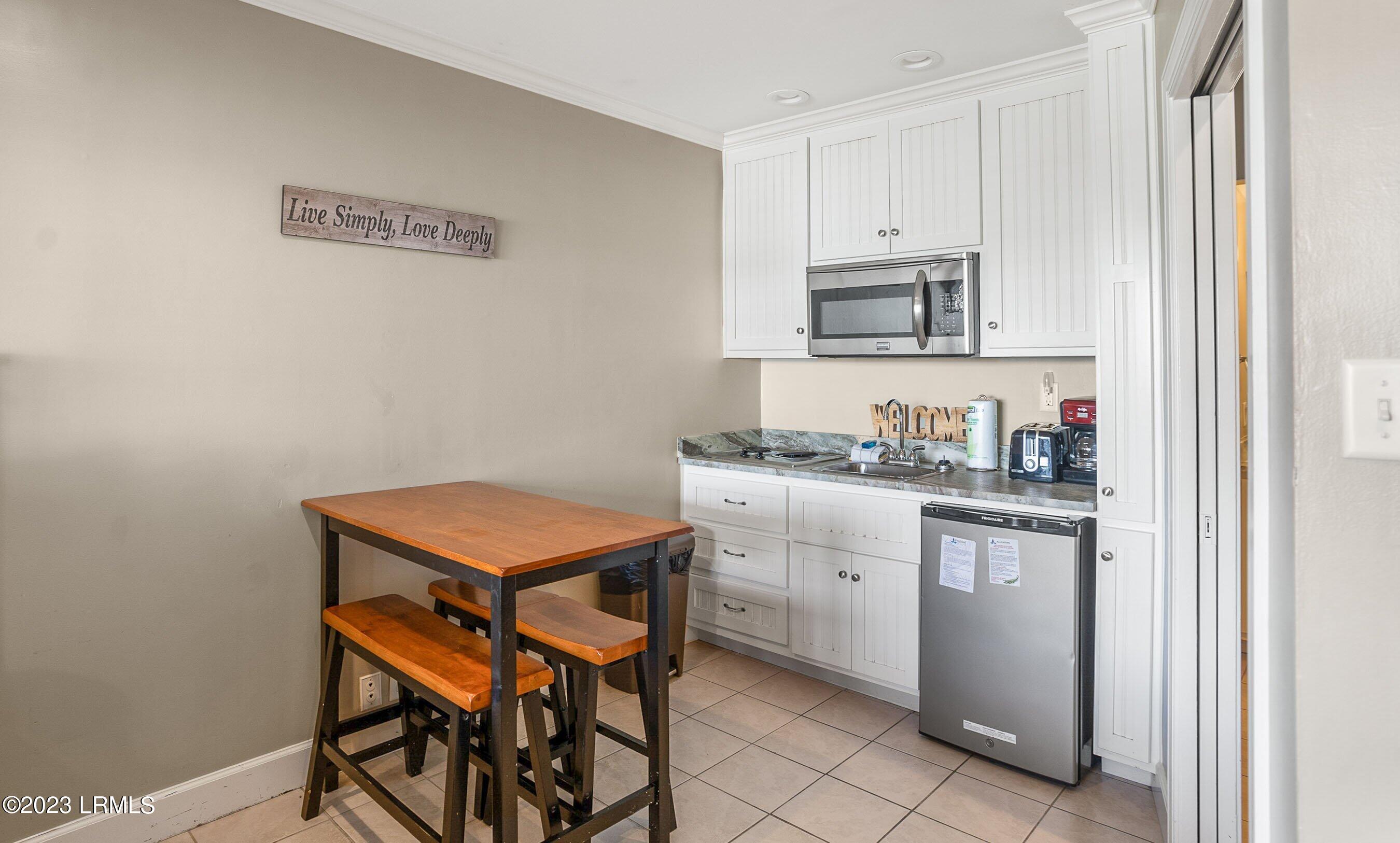 505 Sunsuite
