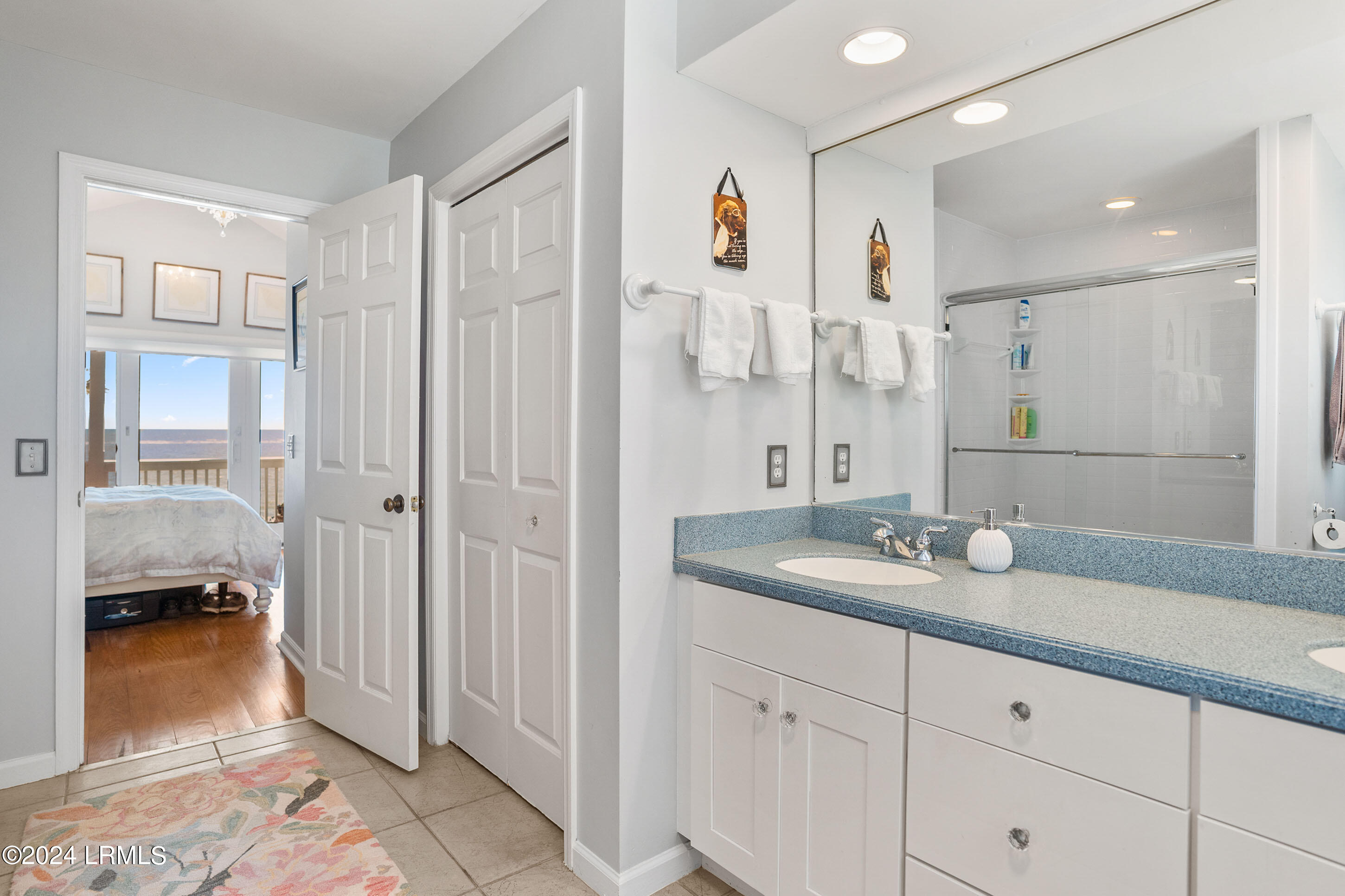 708 Ocean Cottage, 708