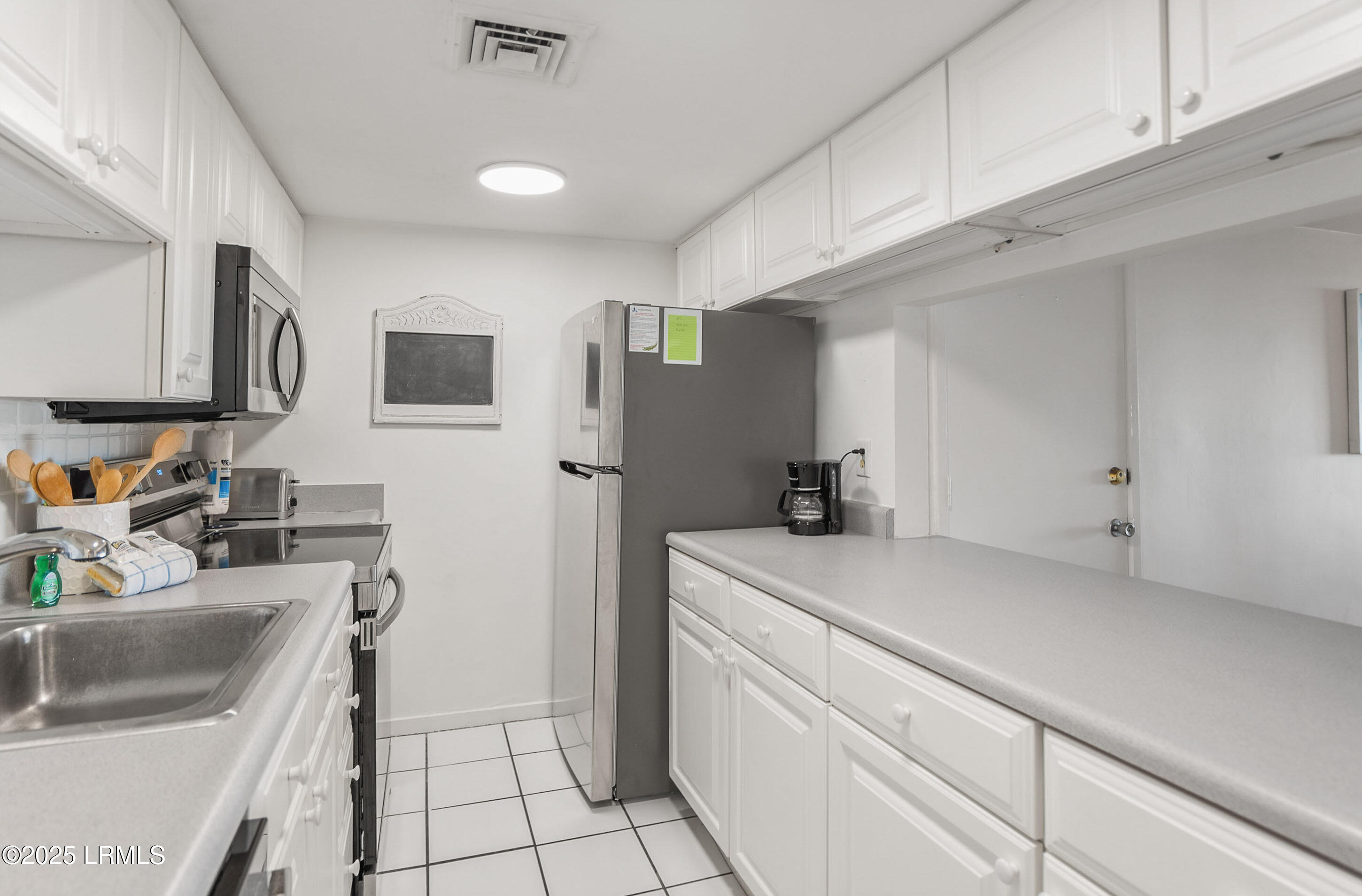 409 Captain John Fripp Villa