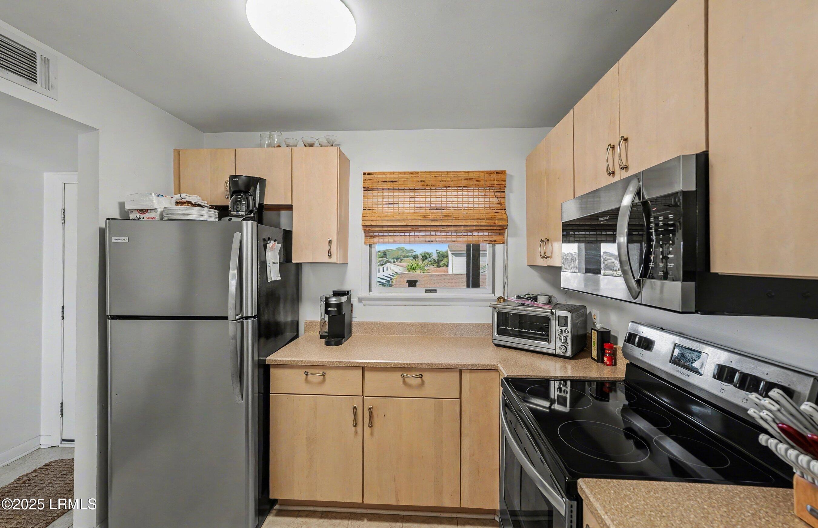 731 N Hampton Court 731