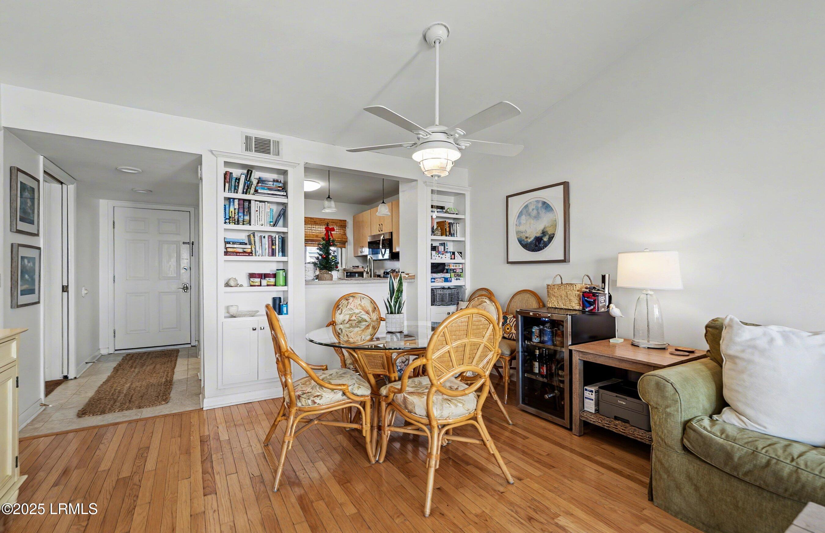 731 N Hampton Court 731