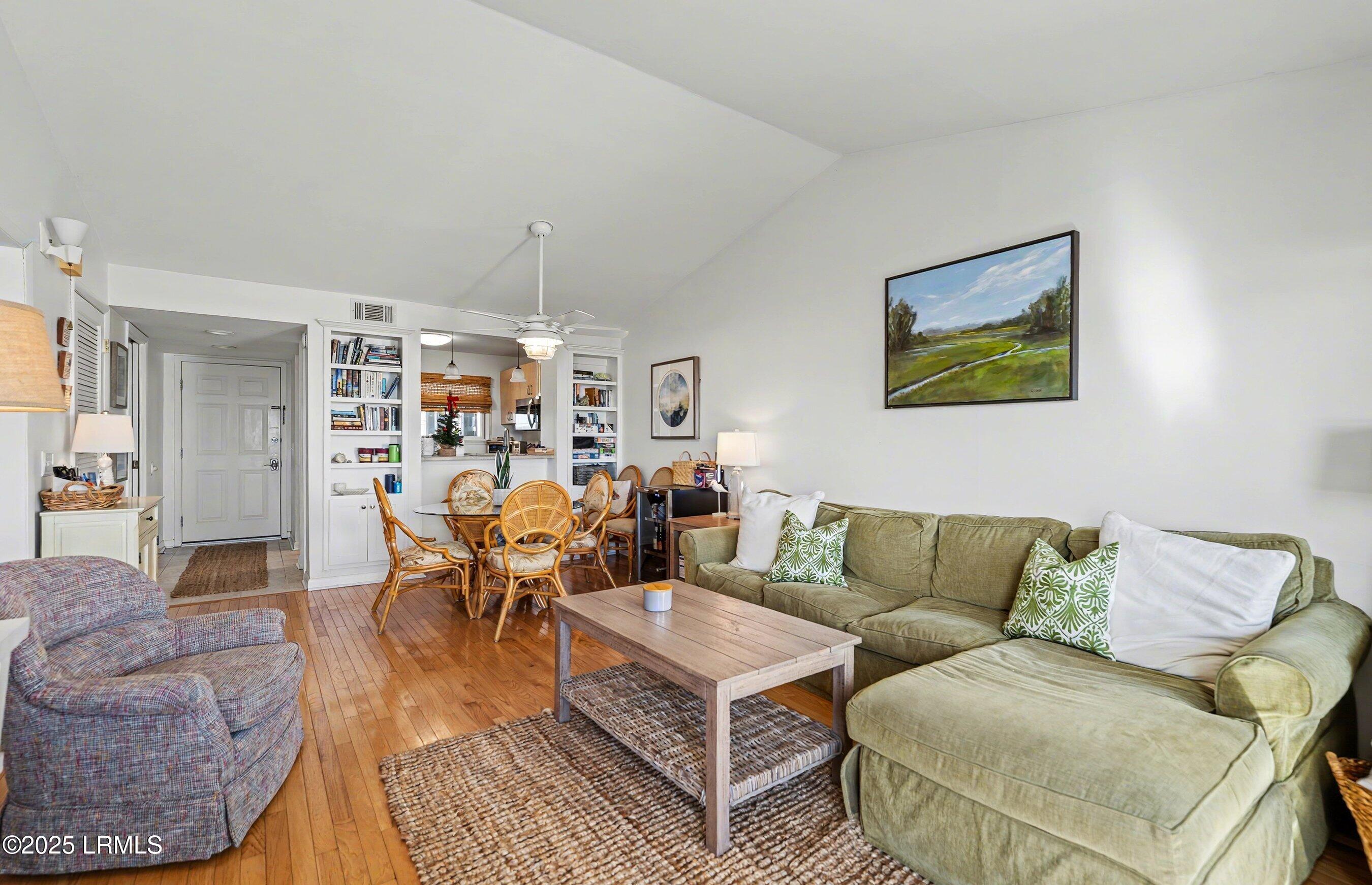 731 N Hampton Court 731