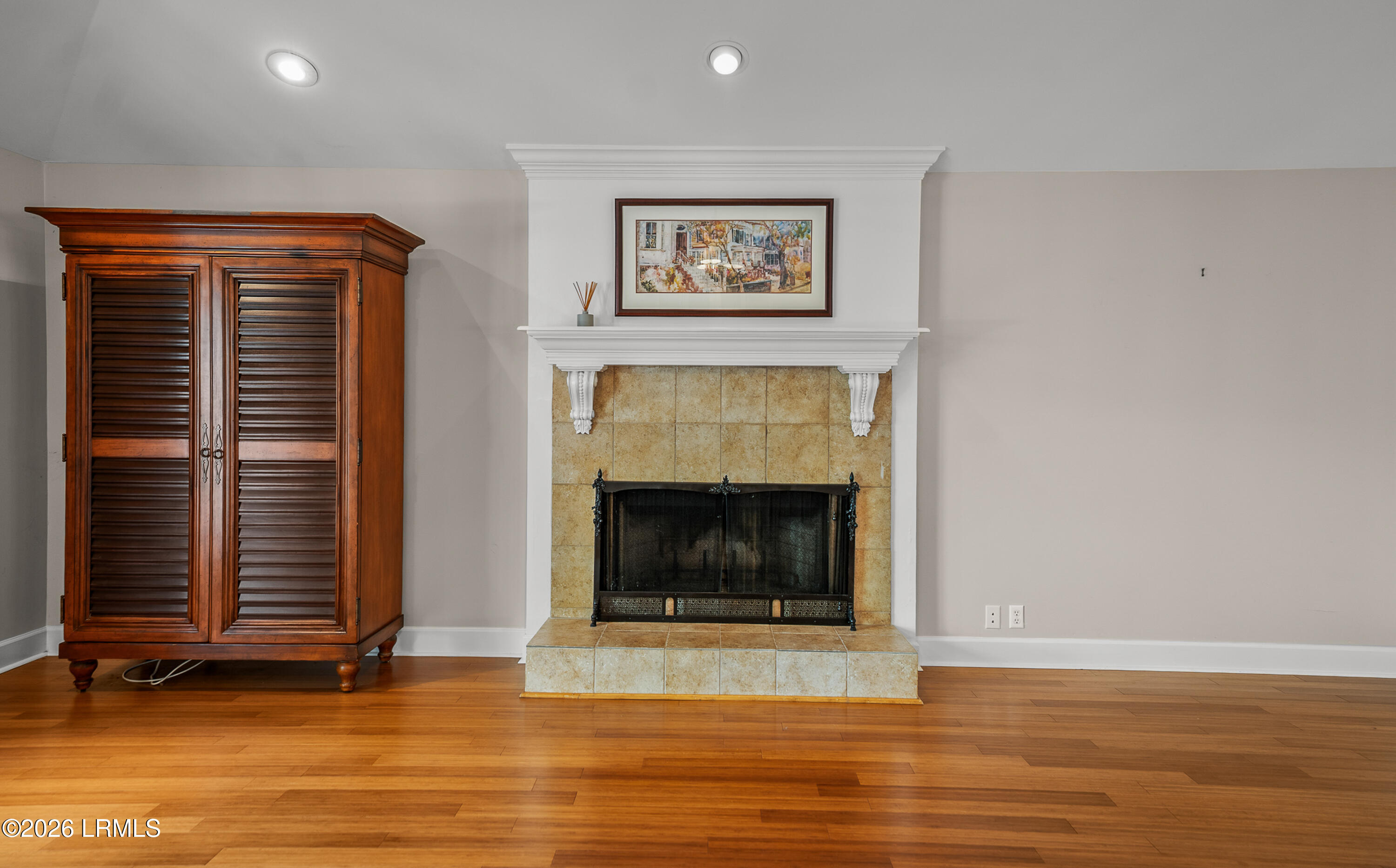 627 Dolphin Road