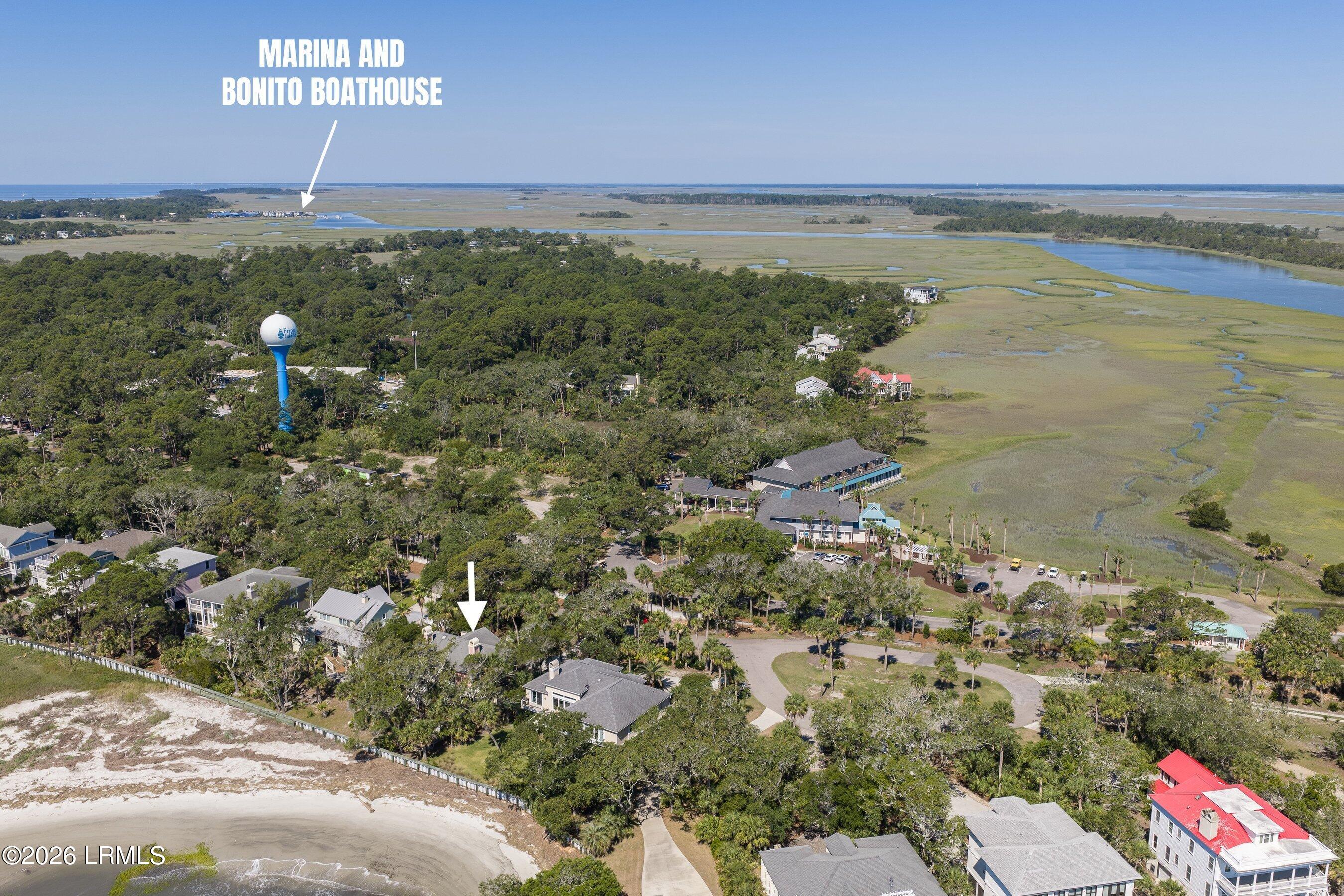 10 River Club Drive