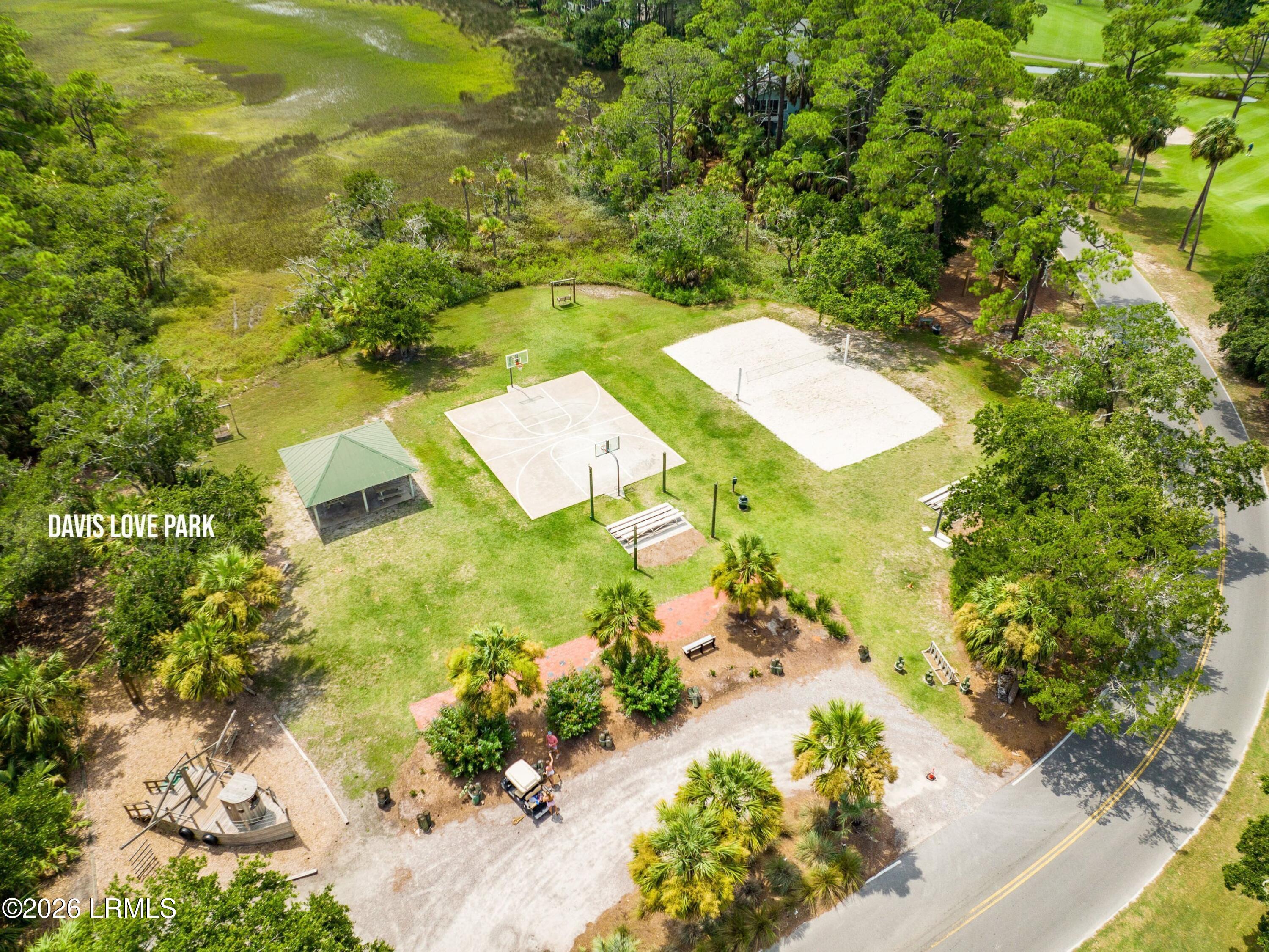 10 River Club Drive