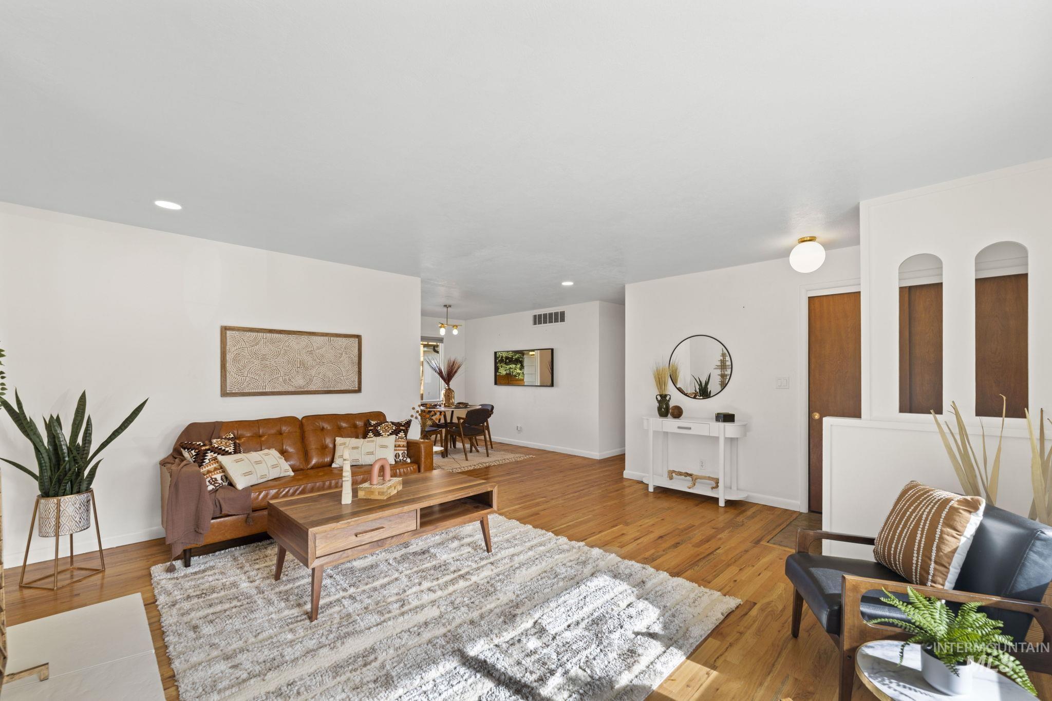 7900 W Wesley Dr.