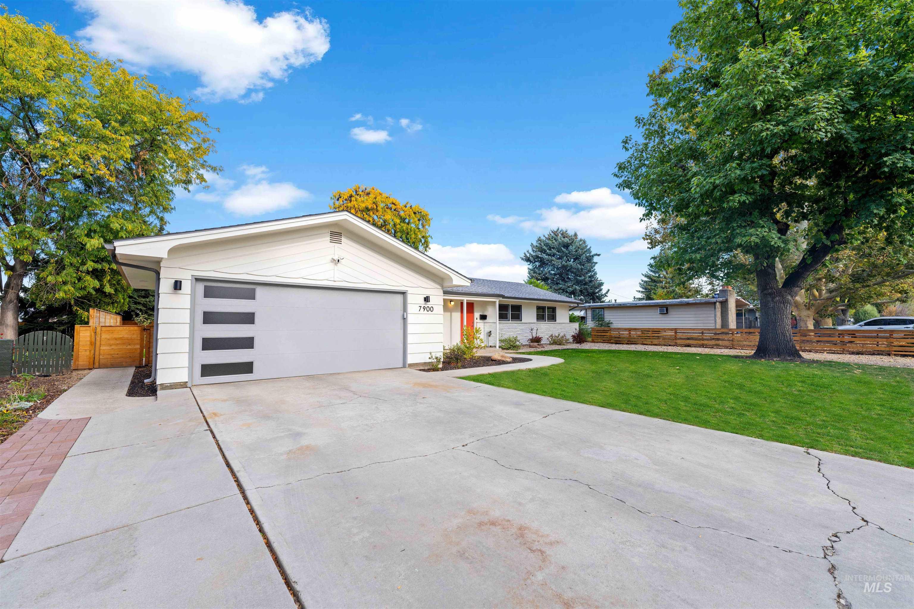 7900 W Wesley Dr.