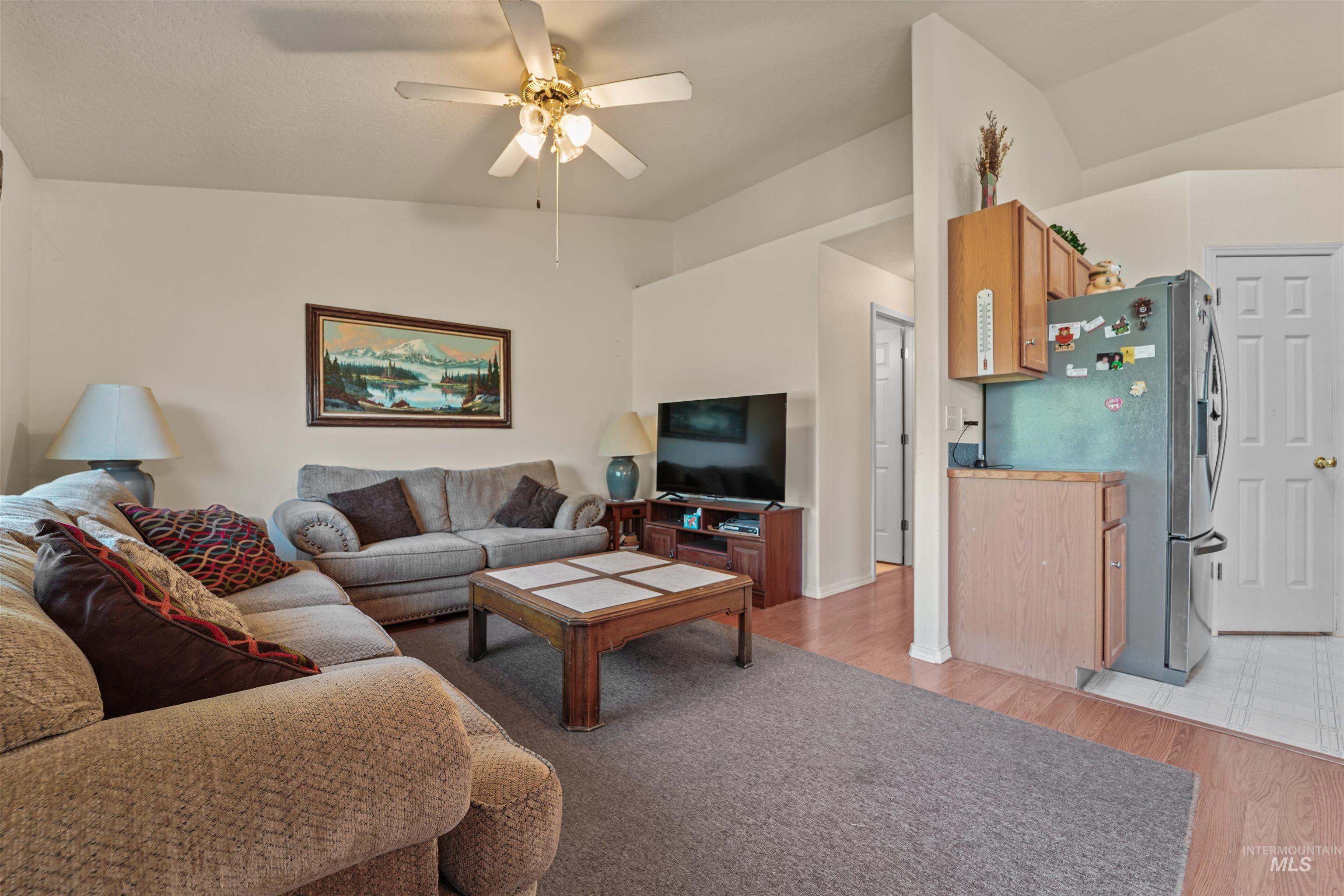 221 Orchard Heights