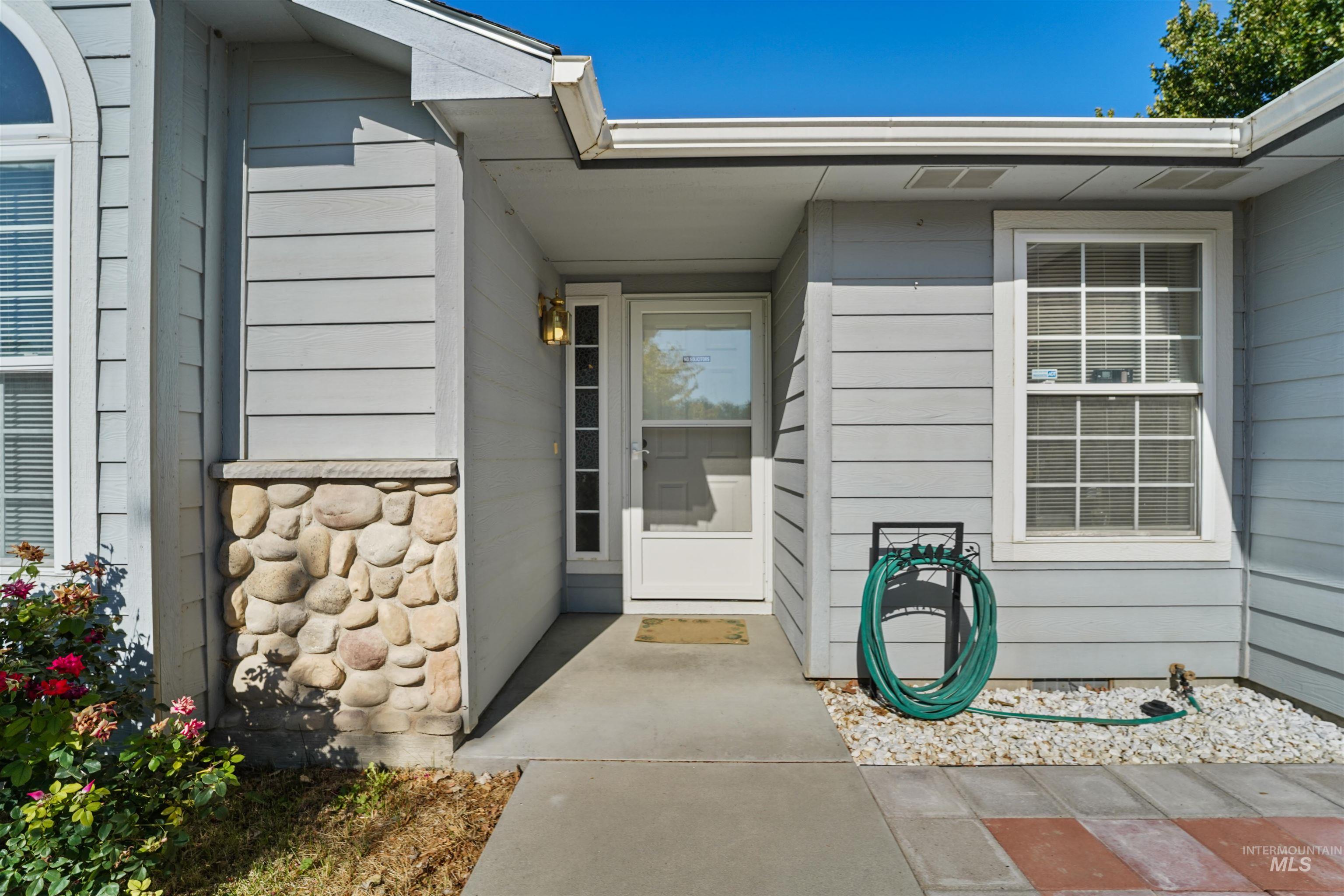 221 Orchard Heights