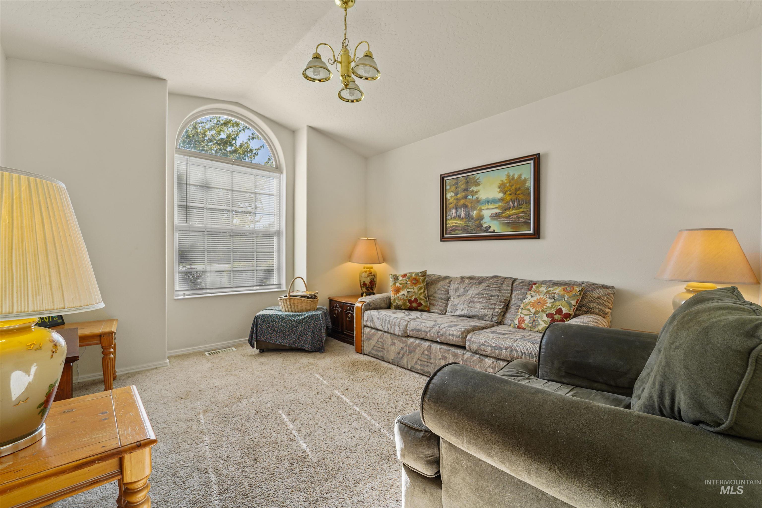 221 Orchard Heights