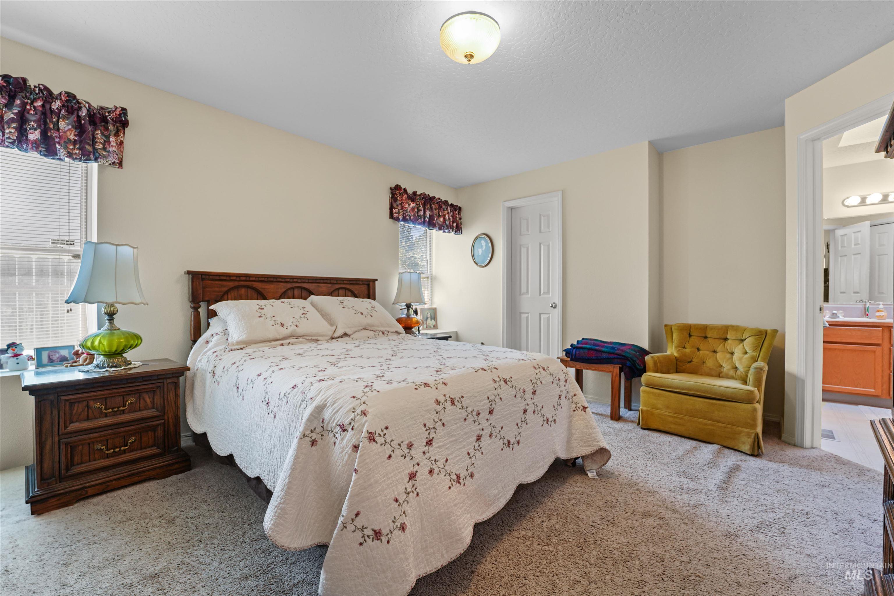 221 Orchard Heights