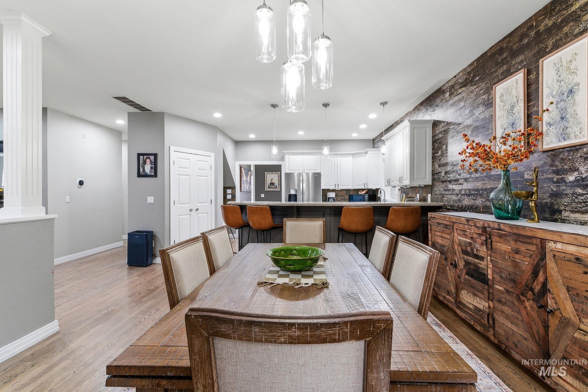 5125 N Riverfront Dr.
