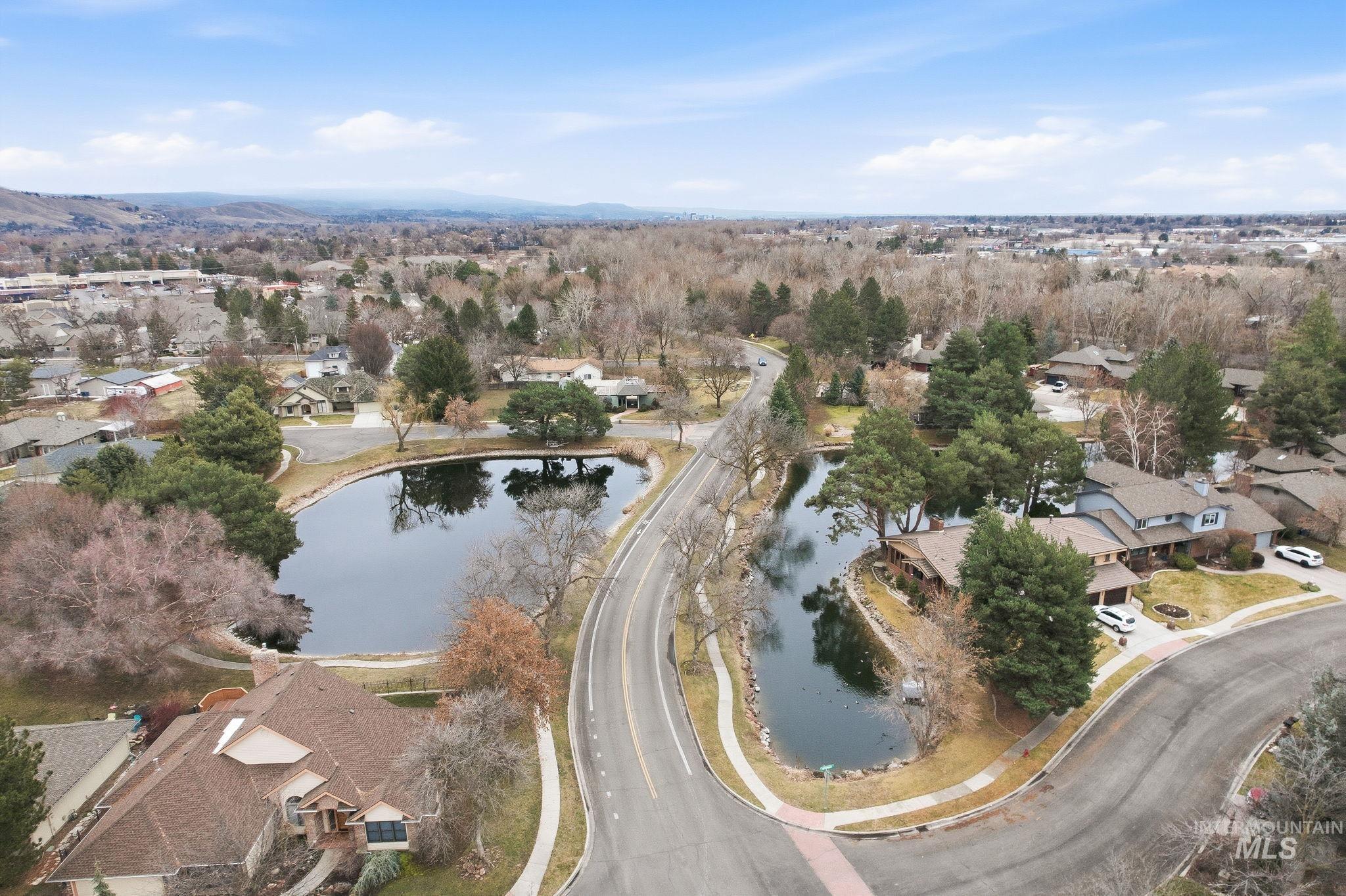 5125 N Riverfront Dr.