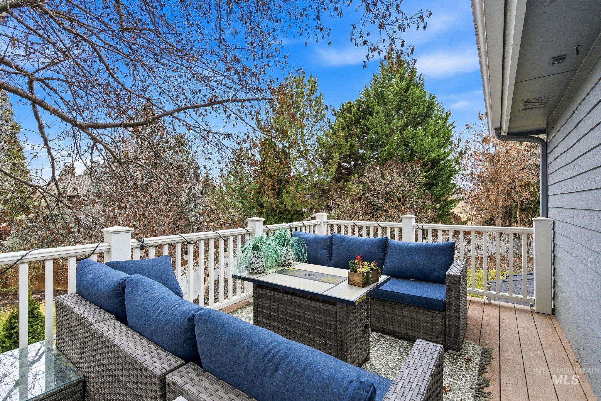5125 N Riverfront Dr.