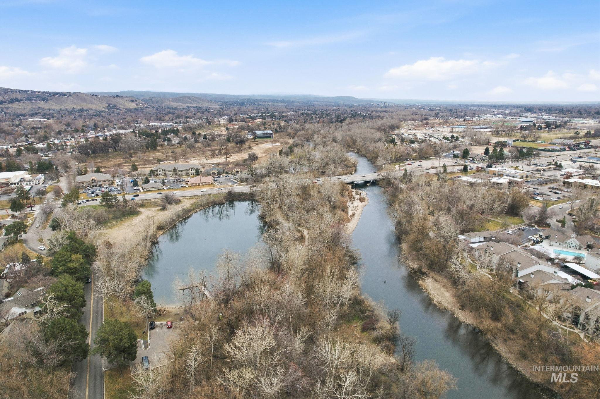 5125 N Riverfront Dr.