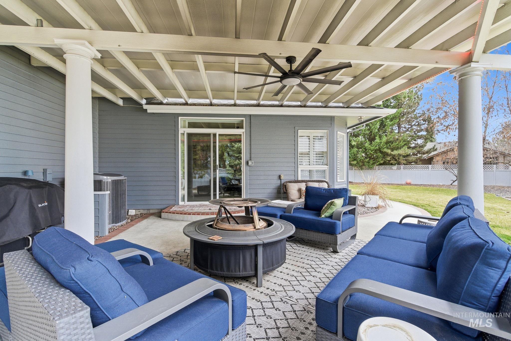 5125 N Riverfront Dr.