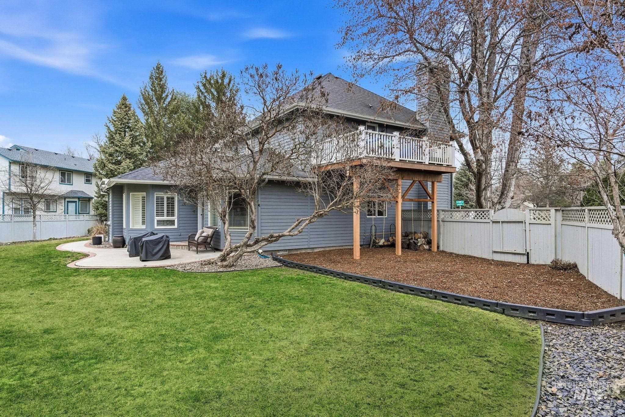 5125 N Riverfront Dr.