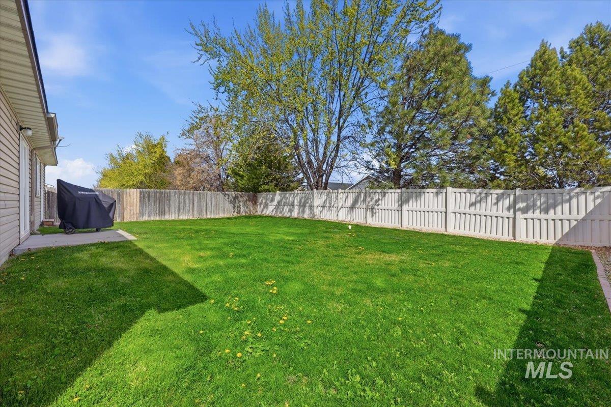 1492 S Kodiak Bear Pl