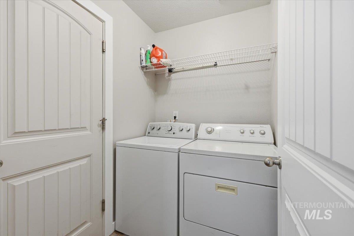 1492 S Kodiak Bear Pl