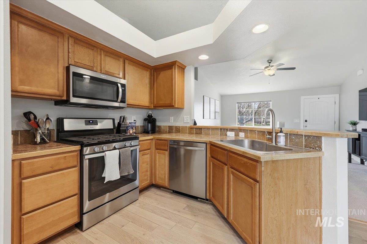 1492 S Kodiak Bear Pl