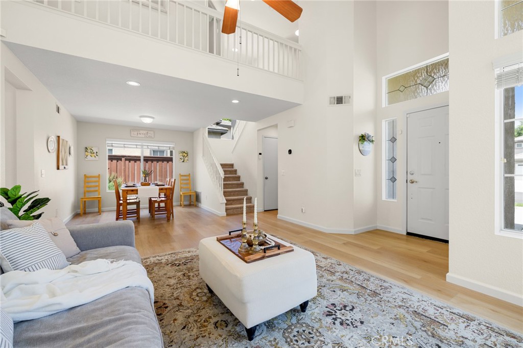 31717 Corte Cardenas