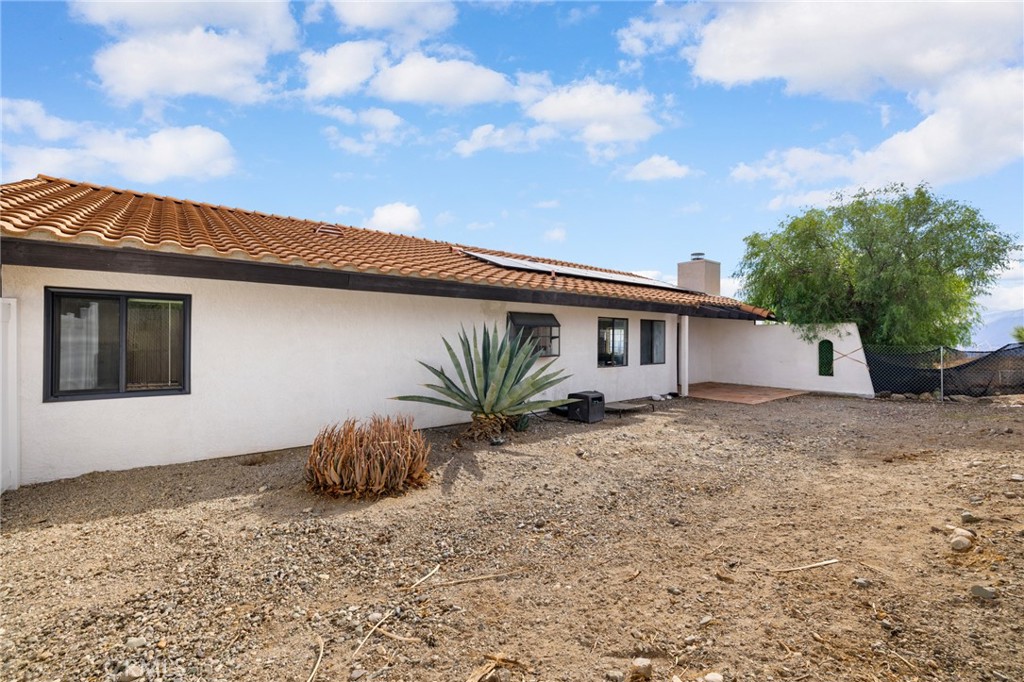 61224 Deronda Avenue