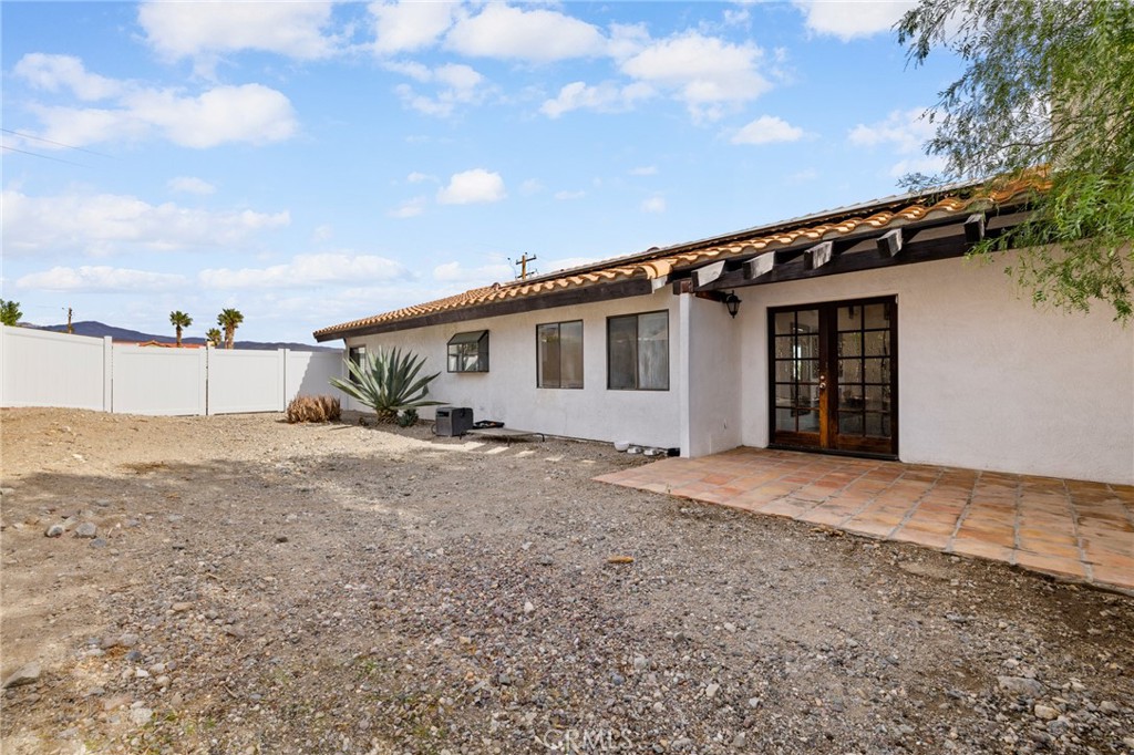 61224 Deronda Avenue