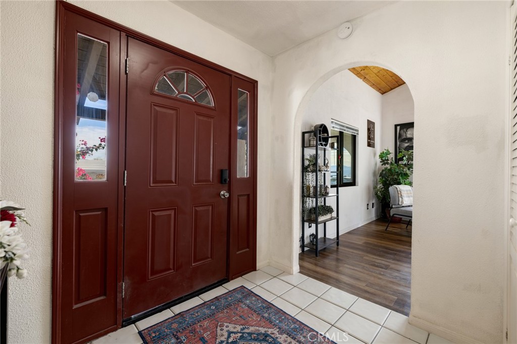 61224 Deronda Avenue