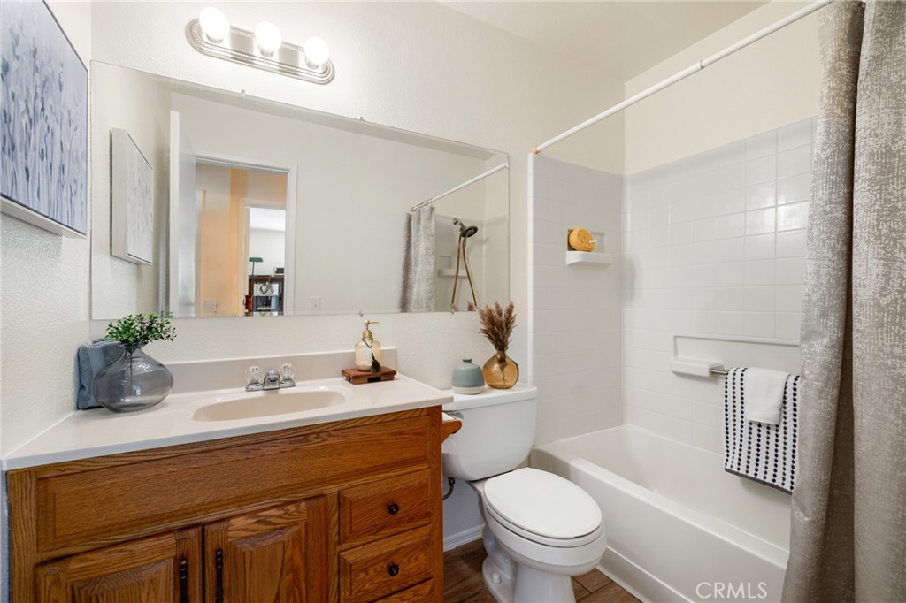 29020 Avenida De Las Flores