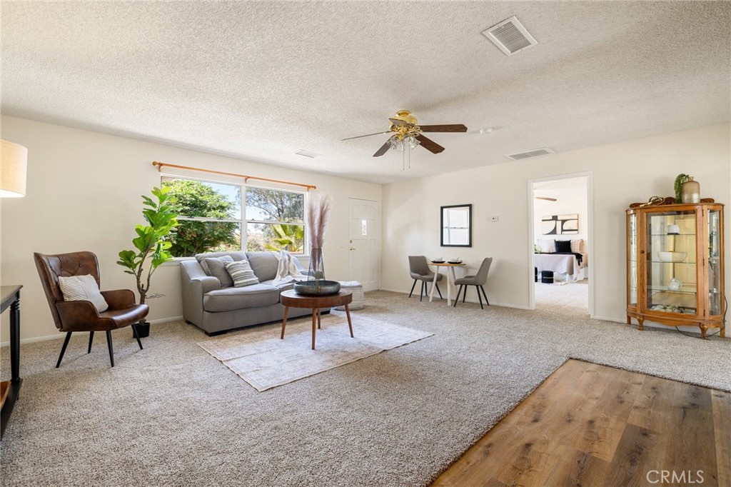 29020 Avenida De Las Flores