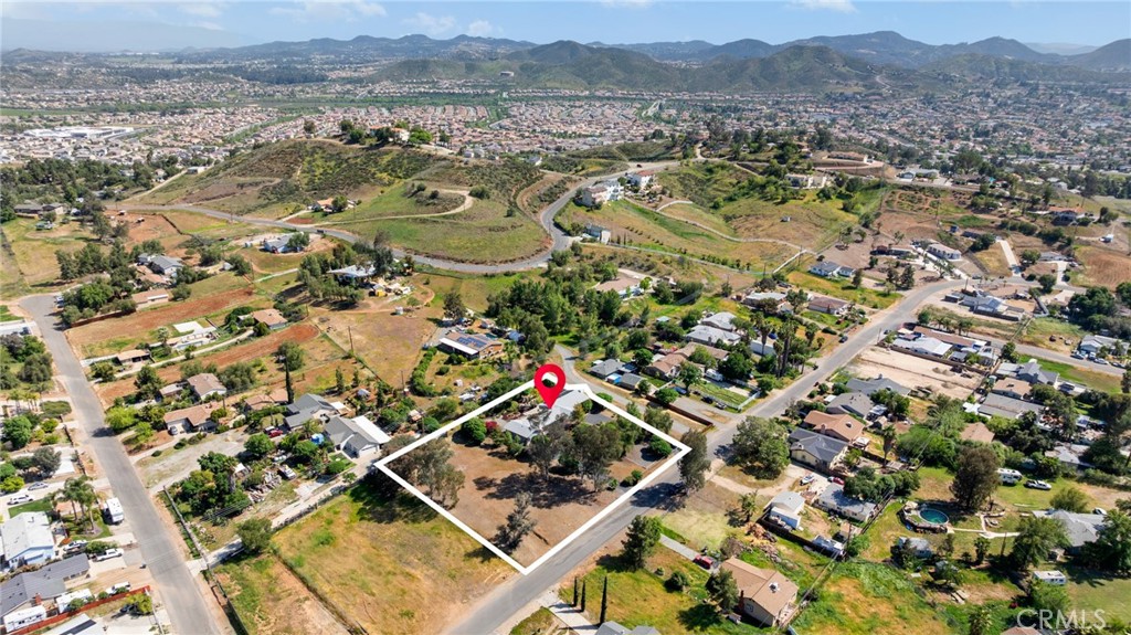 29020 Avenida De Las Flores