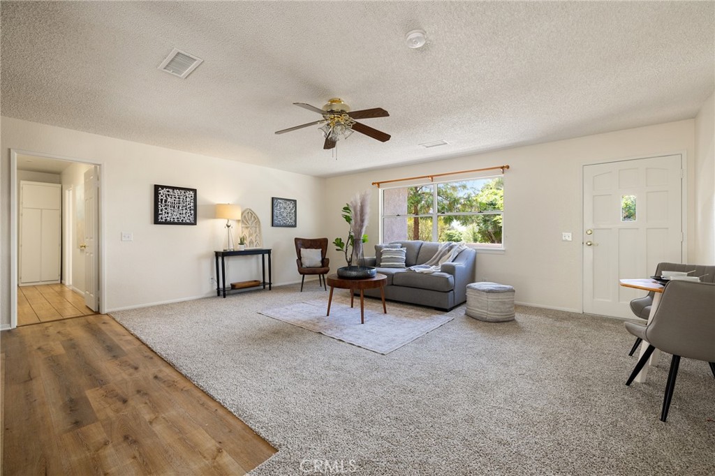 29020 Avenida De Las Flores