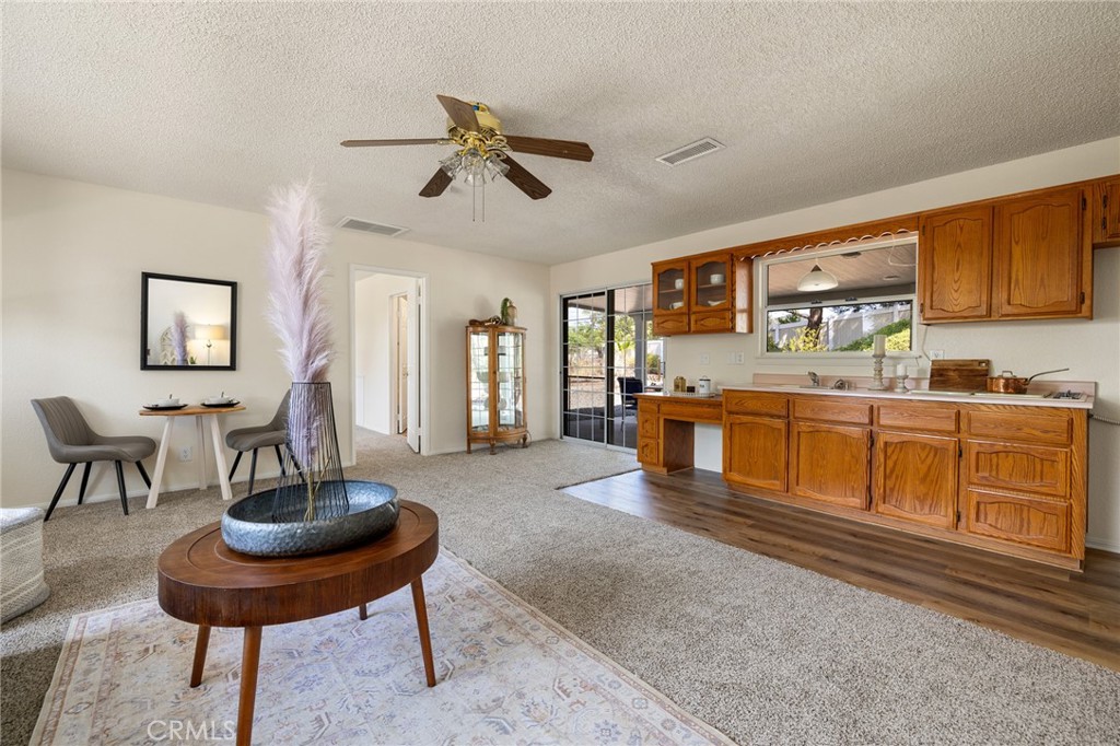 29020 Avenida De Las Flores