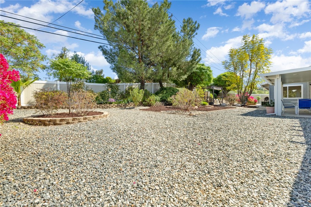 29020 Avenida De Las Flores