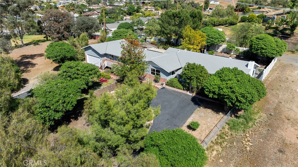 29020 Avenida De Las Flores