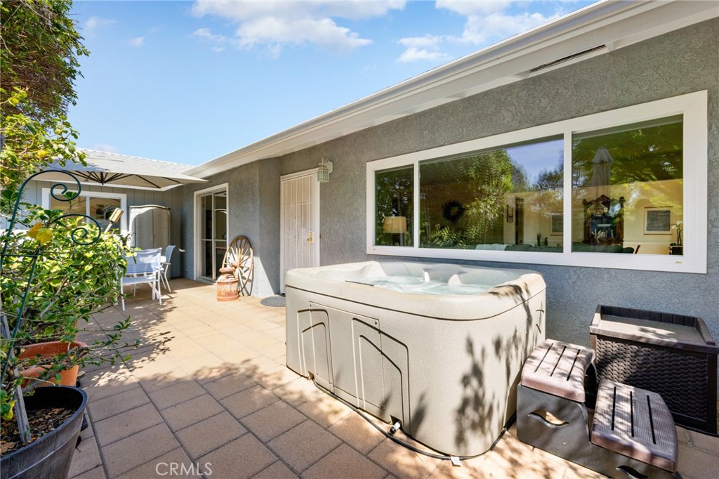 29020 Avenida De Las Flores