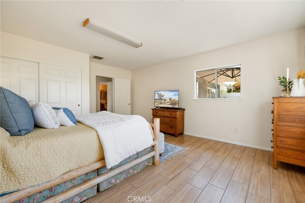 29020 Avenida De Las Flores