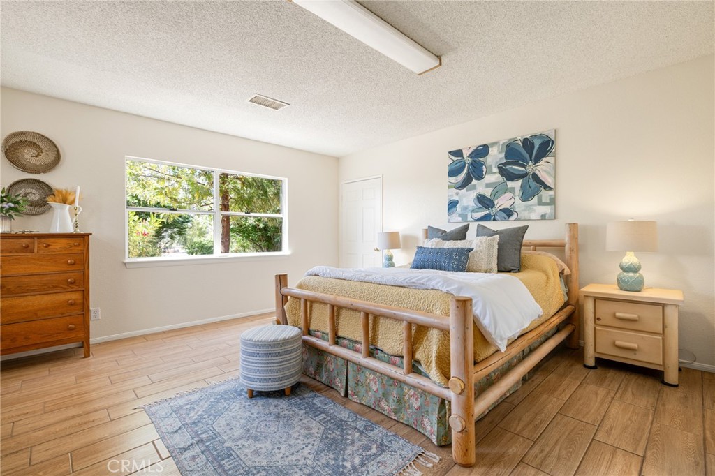 29020 Avenida De Las Flores