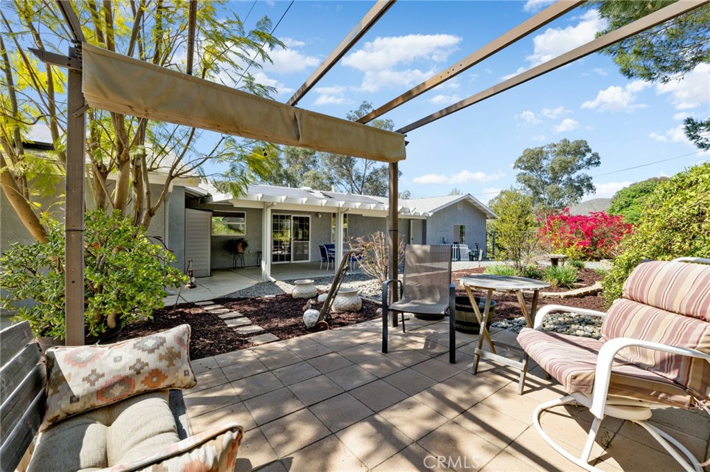 29020 Avenida De Las Flores