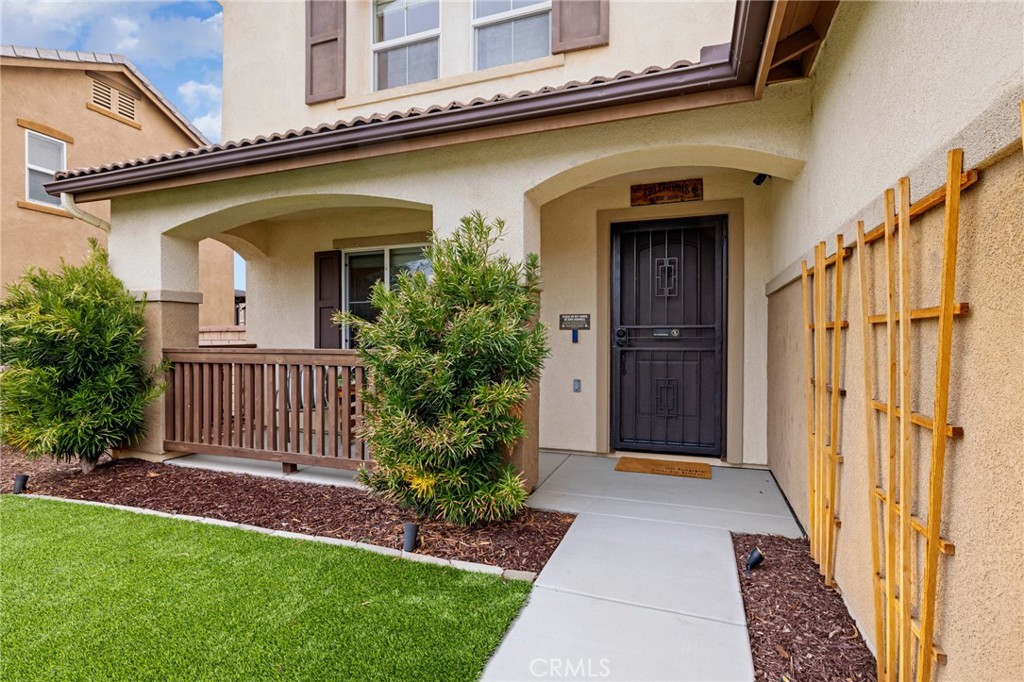 25540 Wagon Trail Lane