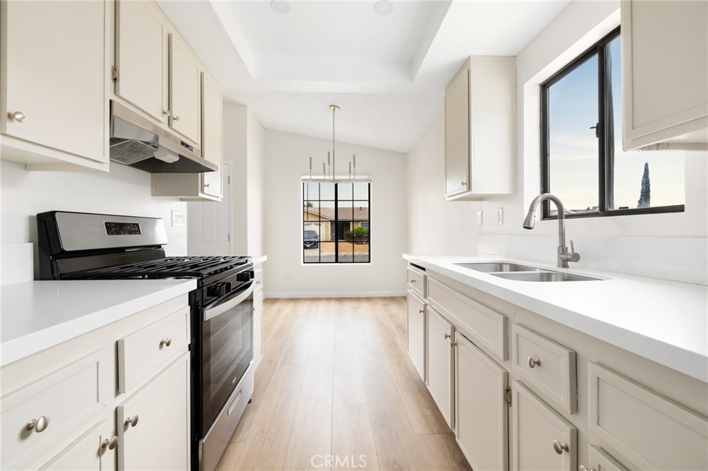 27326 Del Monte Lane